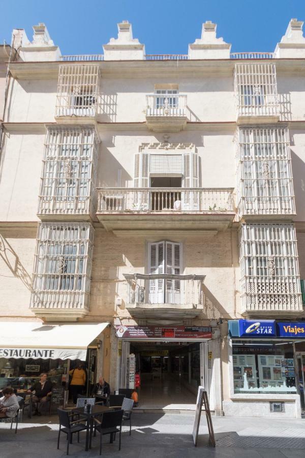 Apartamento La Galeria De San Antonio Cadiz Luaran gambar